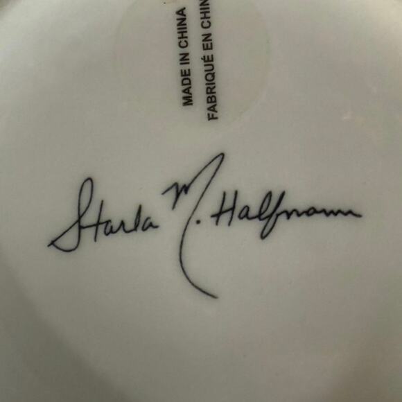 Anthropologie Starla M Halfmann Letter D Monogram Petal Palette Coffee Tea Mug - Picture 10 of 10